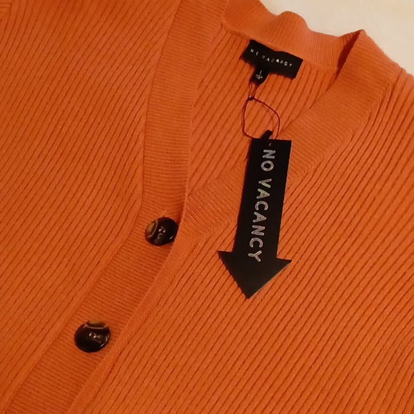 🆕 NWT No Vacancy vee neck cardigan sweater - Picture 3 of 5
